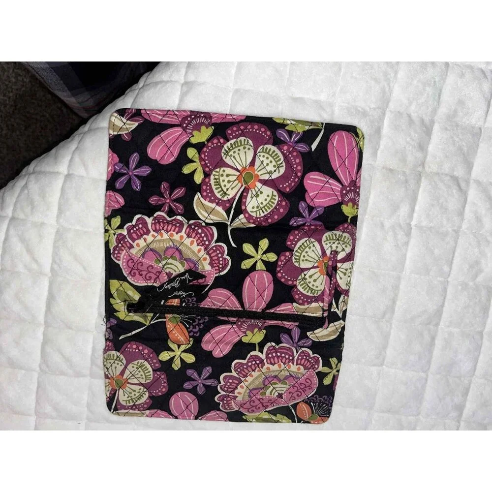 Vera Bradley Pirouette Pink Accordian‎ Trifold Magnetic Wallet
